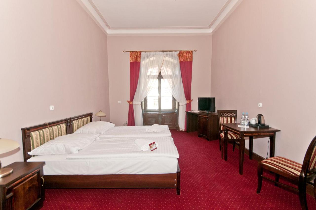 Hotel Moszna Zamek Zewnętrze zdjęcie