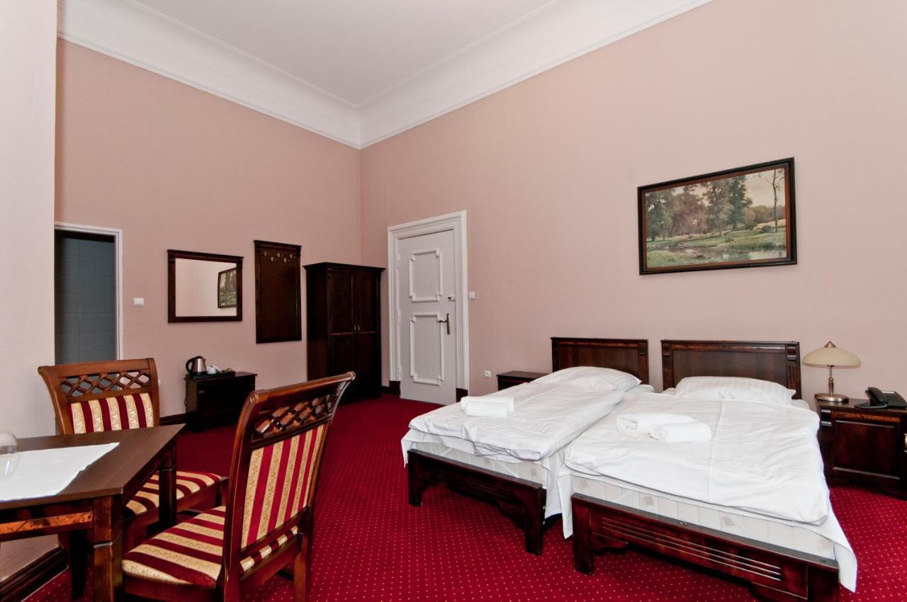 Hotel Moszna Zamek Zewnętrze zdjęcie